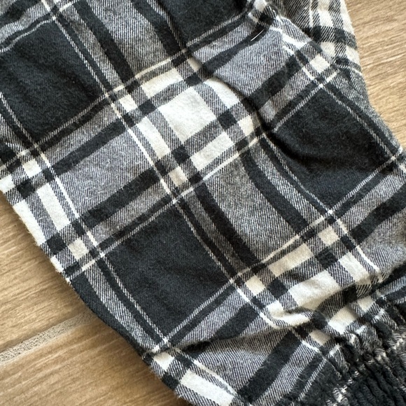 Aerie jogger pajama pants, black white plaid, medium - Picture 2 of 4